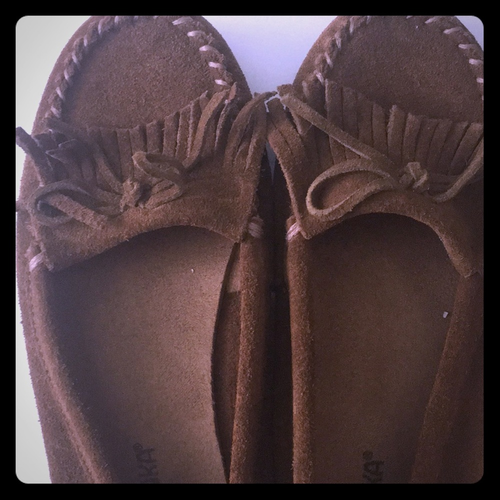 Women’s size 8 MinneTonka slip on